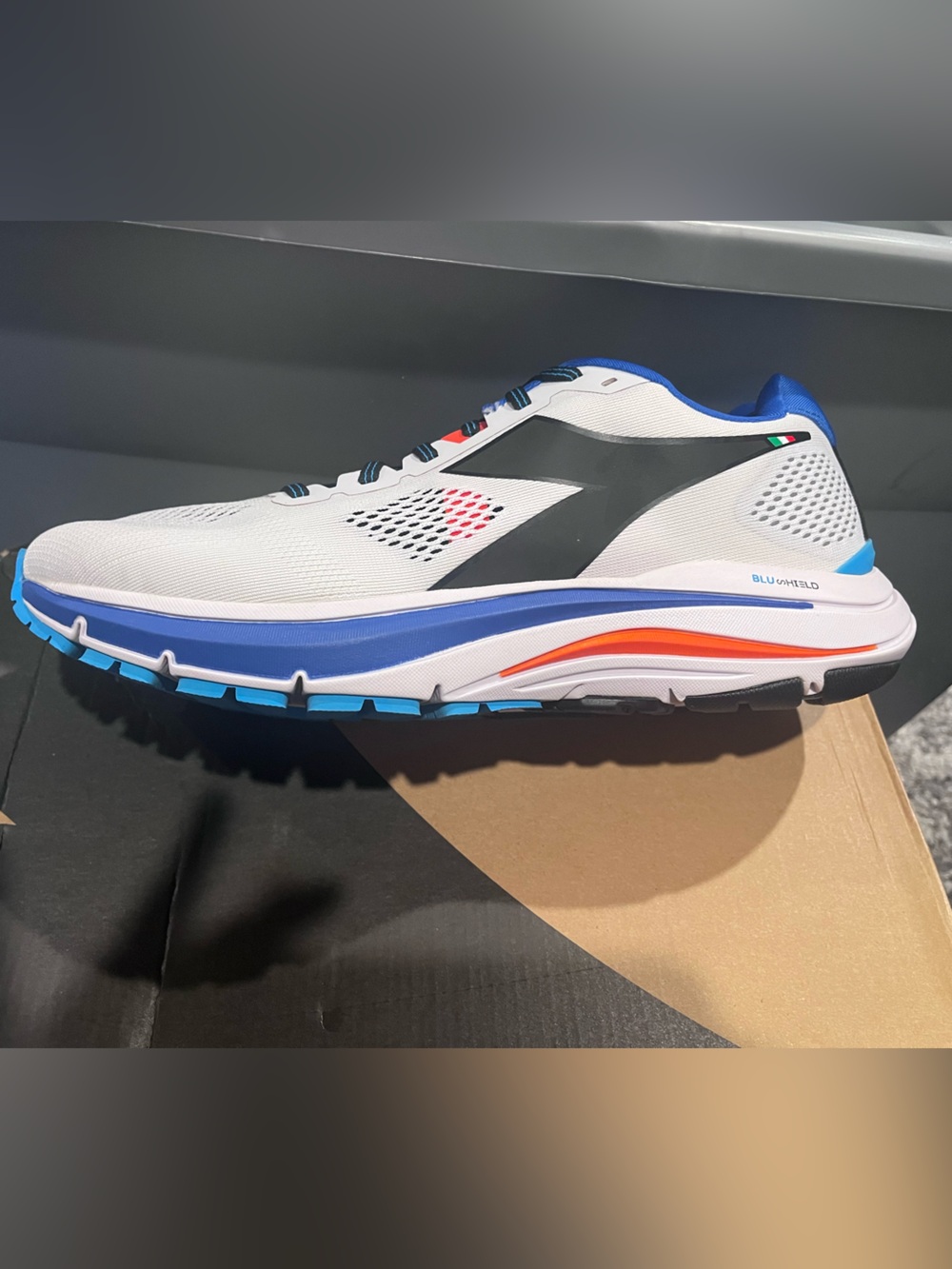 Diadora White, Blue and Orange Men’s Running Shoe